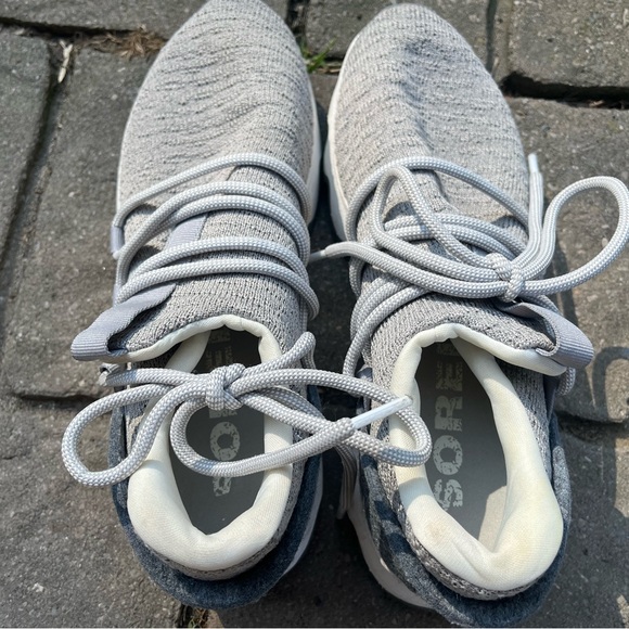 Sorel kinetic lace sneakers gently used - Picture 2 of 6